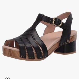 Dansko size 38 Mara burnished calf sandal